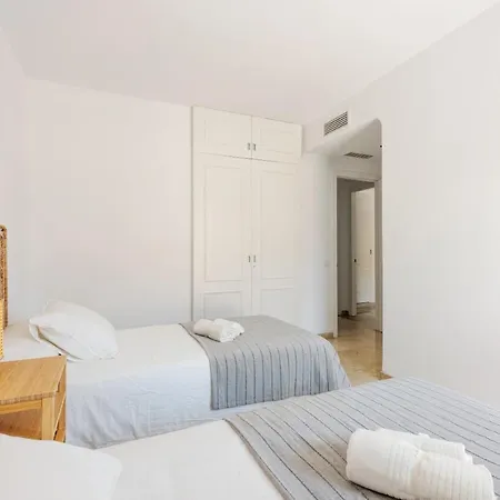 Apartment El Remo Carihuela *